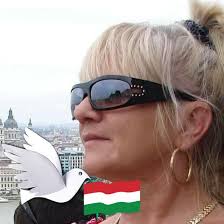 16 évvel ezelőtt megszületett az én legkisebb hercegem! Azóta is  bearanyozza a napjainkat. Imádom, hogy mindig határozott elképzelésed van  mindenről is. Érzékenyen figyeled a világ dolgait, empatikus,őszinte,  tiszta szívű emberke lettél!😇 Nagyon