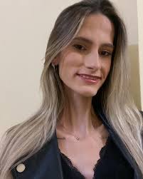 Alessandra Vinkel (@ale_vinkel) • Instagram photos and videos