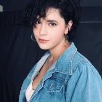 1200+ "Julia Campos" profiles