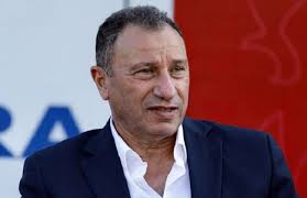 فلا يجزئ أن يخطب الخطيب سرا ، إذ لا يتحقق مقصود الخطبة إلا بالجهر بها ، وبهذا. Ø§Ù„ØªØ­Ù‚ÙŠÙ‚ Ù…Ø¹ Ø§Ù„Ù…ØªÙ‡Ù…ÙŠÙ† Ø¨Ø³Ø±Ù‚Ø© ÙÙŠÙ„Ø§ Ù…Ø­Ù…ÙˆØ¯ Ø§Ù„Ø®Ø·ÙŠØ¨ Ø¨ÙˆØ§Ø¨Ø© Ø§Ù„Ø£Ù‡Ø±Ø§Ù…