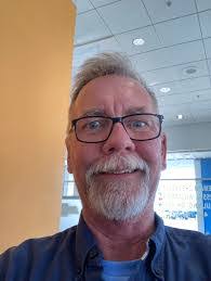 Dennis Karcher's Instagram, Twitter & Facebook