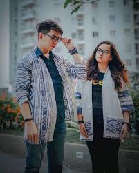 Model baju tenun terbaru 2020 pria wanita tokotenun com inilah mengapa anda perlu melihat model baju 70 model baju batik atasan wanita terbaru 2019 semua ukuran 20 03 2020 aneka model dan desain baju batik wanita. 5 Rekomendasi Akun Instagram Toko Busana Tenun Etnik Indonesia