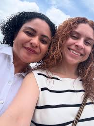 Alejandra Davalos (@ale_davalos) • Instagram photos and videos