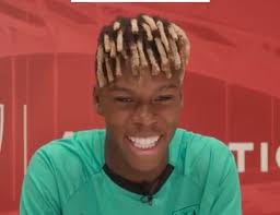 HT: Nottingham Forest 0-1 Manchester City. 2' Rico Lewis ⚽️