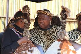 Health minister zweli mkhize and his staff took on the dance challenge for heritage day. September 2017 Dr Zweli Mkhize