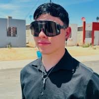 70+ perfiles de «Caleb Martínez»