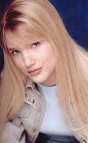 Shelley Buckner's Instagram, Twitter & Facebook