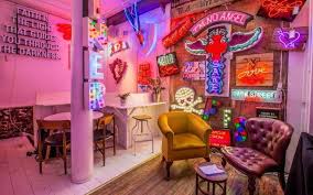 Originally a fashionable district for the aristocracy, it has been one of the main entertainment districts in the capital since the 19th century. Lights Of Soho London On The Inside