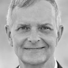 This! Simon Rosenberg is an expert who accurately predicted 2022 and  subsequent elections. Listen to him.