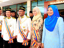 Ikuti sidang media menteri dalam negeri. Ybhg Dato Sri Alwi Hj Ibrahim Ketua Setiausaha Kementerian Dalam Negeri Dianugerahi Darjah Cemerlang Seri Melaka Dcsm Yang Membawa Gelaran Datuk Wira Oleh Tyt Yang Di Pertua Negeri Melaka Tun Datuk Seri Utama