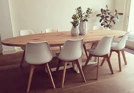 alles interieur inspiratie tafels tafel in ovaal van hout met witte stalen poot ovalen tafel eetkamertafel tafel woonkamer