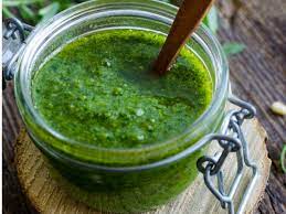 Scopri come è facile realizzare questa ricetta con il tuo bimby® e guarda le altre proposte nella sezione salse, sughi, condimenti, creme spalmabili e confetture. Come Preparare Il Pesto Alla Genovese Con Il Bimby La Ricetta