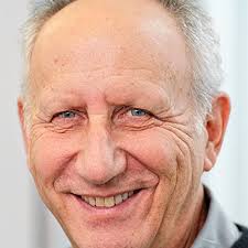 On the Edge of Innocence (1997)