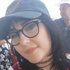 Charlotte Mcgrath's Instagram, Twitter & Facebook