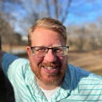 30+ "Derek Mark" profiles