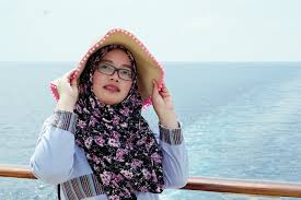 Nina memang pengguna produk himalaya. Sihat Dan Cantik Dengan Produk Himalaya Lovely Bee