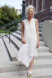 Advanced Style 26 Stylish Seniors Who Don T Wear Old People Clothes Older Women Fashion Over 60 Fashion Fashion