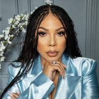 Chanel Scott's Instagram, Twitter & Facebook