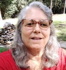 Sue Walling's Instagram, Twitter & Facebook