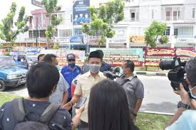Kepentingan dan kebaikan amalan rumah terbuka dalam kalangan rakyat malaysia. Gonews Agung Nugroho Kaget Tiba Tiba Kantor Dpc Demokrat Pekanbaru Banjir Karangan Bunga