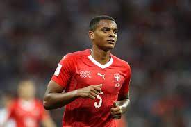 Manuel akanji's performance statistics for borussia dortmund and national team. Manuel Akanji Is Ready To Fix Borussia Dortmund S Defensive Deficiencies Fear The Wall