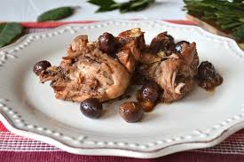 Uno dei piatti più famosi della cucina italiana e napoletana, una ricetta povera che esalta i sapori della carne bianca del coniglio. Coniglio All Ischitana Ricetta Coniglio All Ischitana Di Misya