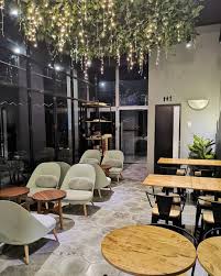 A café setting is known as a casual social environment where you can find people reading newspapers and. Terbaru Ini Cafe Di Medan Yang Lagi Hits Gojek