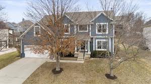 705 SW Cutter Lane, Lee's Summit, MO 64081