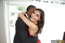 Emily Willis cuckolds Husband with black Neighbor 11 photos