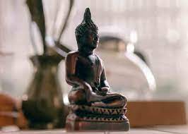 Keep the blessing buddha facing the entrance of your home. 8 Forms Of Buddha Where To Place Them