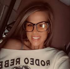 Tiffany Kay (@tiffany.hunter.3910) • Facebook