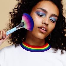 Kathleen Norcross's Instagram, Twitter & Facebook