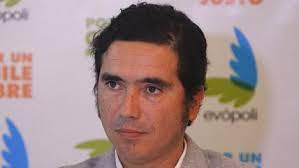 | con el desempleo de chile en el 10.8 por ciento y una estimación de caída del pib en 2020 de entre el 5.75 por ciento y el 6.25 por ciento, cerdá tiene ahora la responsabilidad de encabezar las políticas públicas de recuperación económica. Debera Abrir La Billetera Fiscal Ignacio Briones Es El Nuevo Ministro De Hacienda Cooperativa Cl
