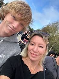 Annette Decicco's Instagram, Twitter & Facebook