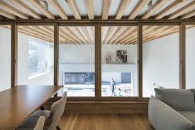 This hall is mainly used as a garage, but it also improve lighting and ventilation condition of the living. Gallery Of Garage Hall House Tsukagoshi Miyashita Sekkei Keitarchi 14 Hall House House Home