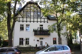 Klein, aber fein lockt die „stadt am wasser mit herzlicher gastronomie, regionalen produkten und zeitgenössischer kultur in historischem ambiente. 3 5 Zimmer Wohnung In Traumhafter Wohnlage Nahe Langer See Im Bezirk Kopenick Traum Immobilien Berlin