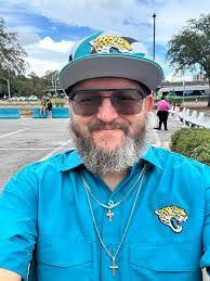 Kevin Frisbee's Instagram, Twitter & Facebook