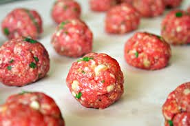 Polpette in umido morbide cotte in padella e non fritte. Polpette Di Carne 5 Errori Da Non Fare Dissapore