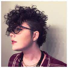 Total Transformation From Shoulder Length Curly Bob To Trendy Curly Mohawk Great Fun To See Loose Curls Short Hair Winter Hair Color Winter Hair Color Trends