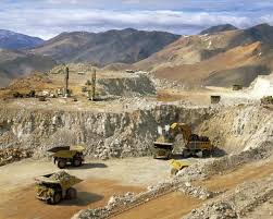 Malaysia menghasilkan agregat, bauksit, tanah liat, arang batu, tembaga, feldspar, emas, batu kelikir, ilmenit, bijih besi, kaolin, batu kapur, mika, monazit, pasir, pasir silika, struverit dan timah. 10 Lombong Emas Terbesar Di Dunia Hargaemas My