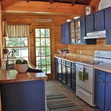 Knotty Pine Kitchen Cabinets Design Pictures Remodel Decor And Ideas Cabin Kitchens Log Cabin Kitchens Cabin Design