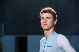 Lotte kopecky (wielrennen) & ewoud vromant (wielrennen) Triatleet Marten Van Riel Zet Verbluffende Besttijd Neer In Het Nieuwsblad Mobile