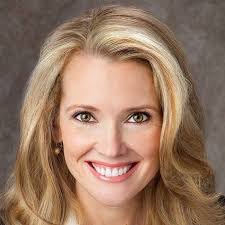 Shelly Yoder's Instagram, Twitter & Facebook