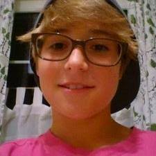 Daniel Fritsch (@ef1c9800b60e469)