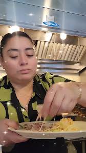 Pupuseria Patty ya es BILINGÜE y por eso somos parte de Descubre Asheville 