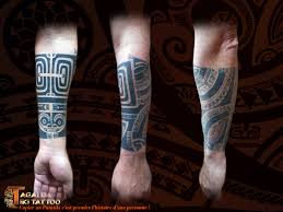 Tatouage bras homme tatouage plume tatouage avant bras nouveaux tatouages jolis tatouages tatouages sympa tatouages uniques beaux tatouages tatouages d'art corporel. Galerie Homme Tagaloa Tiki Tattoo
