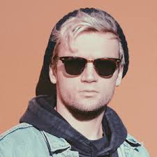 Tailwind CSS Team Sections