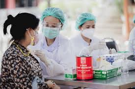 แจ้งเลื่อนการฉีดวัคซีน astrazeneca เข็มที่ 2 ให้กับประชาชนที่ฉีดเข็มที่ 1 มาก่อนหน้านี้ โดยบอกว่ายังไม่ได้รับการจัดสรรวัคซีนมา. Zovzxskxifbvnm