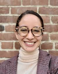 Andrea Loera's Instagram, Twitter & Facebook