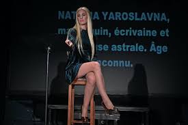 Nous n'aurions pas du diffuser ces images mais nous y sommes obligés, pour interpeller les autorités congolaises. Brefs Entretiens Avec Des Femmes Exceptionnelles De Joan Yago Servi Merveilleusement Par Le Grand Cerf Bleu Toutelaculture